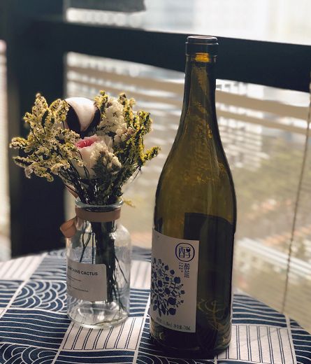 品味新年 1500顆A級藍莓釀一瓶，青島藍莓酒成過年碰杯新寵